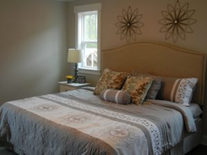 home staging master bedroom