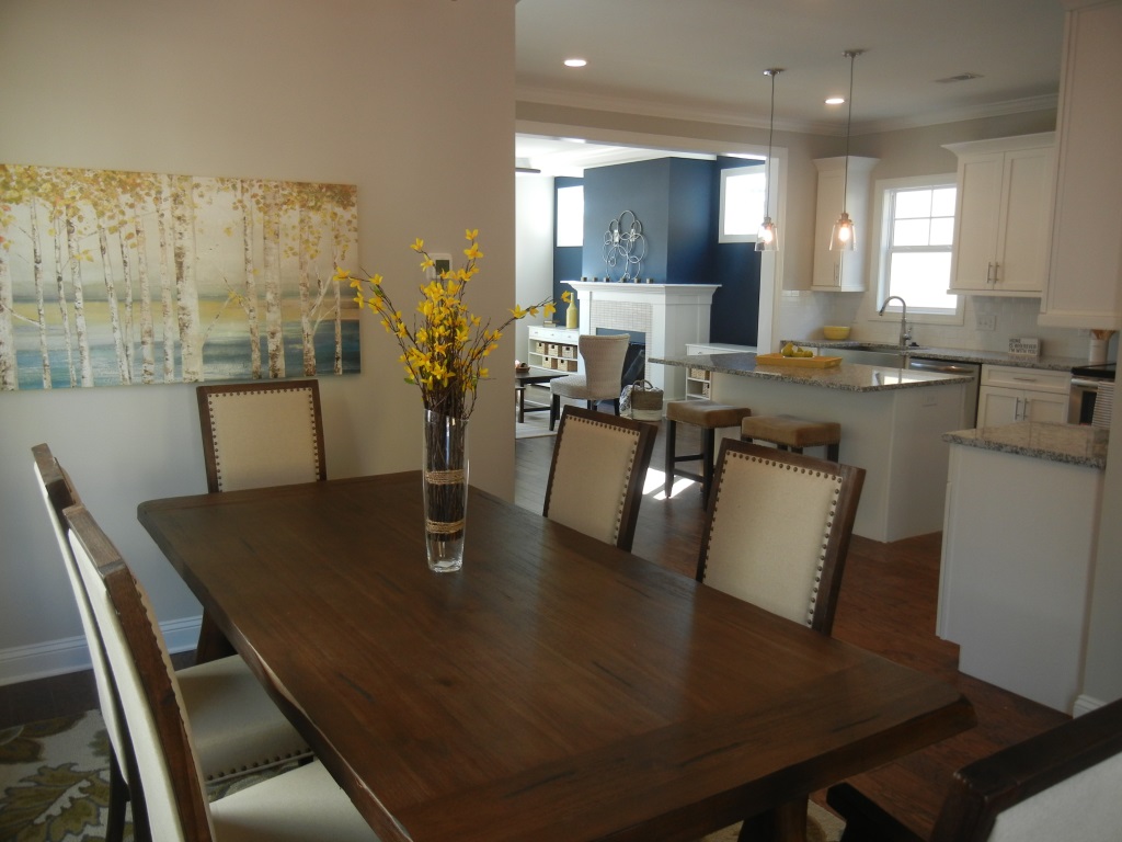 home staging dining room